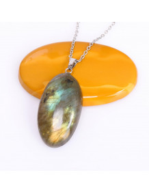 Oval Form Labradorite Stone Necklace – Steel Chain